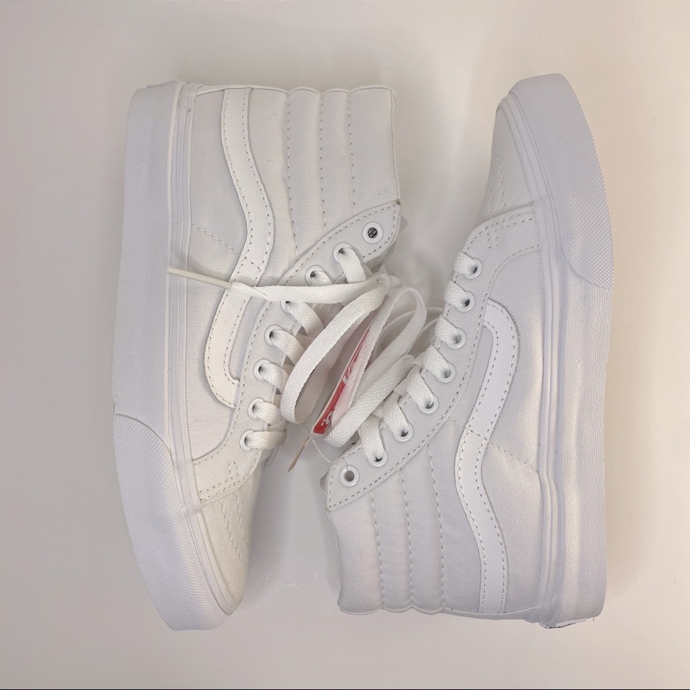 Vans Sk8-Hi Sneakers, Womens Size 5/ Mens-Boys Size 3.5, White, New, High Tops